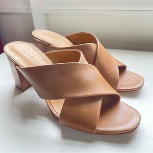 Nisolo Women's Tan Leather Crisscross Block Heel Sandals